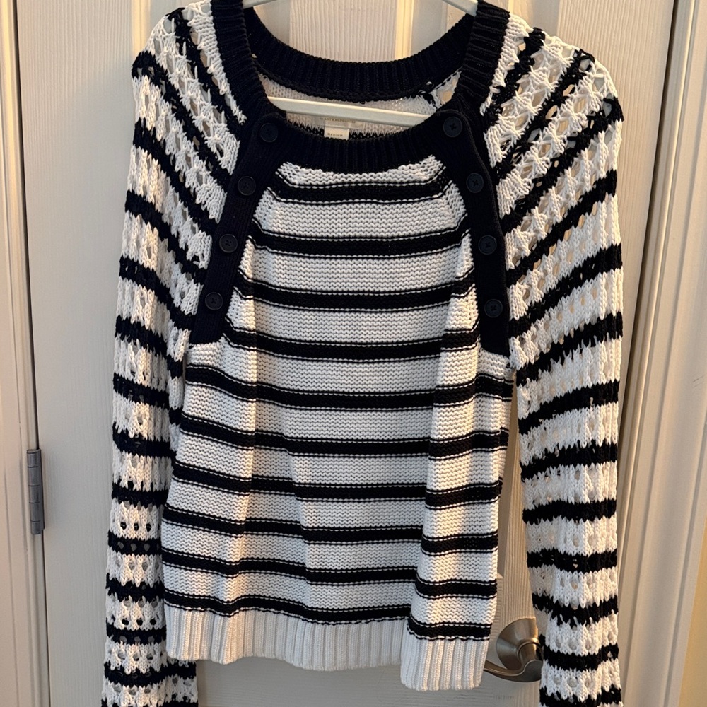 Anthropologie Maeve Crochet Sleeve Sweater Size Medium